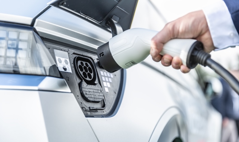 Four Reasons Healthcare Organizations Should Implement Electric Vehicle Charging Infrastructure